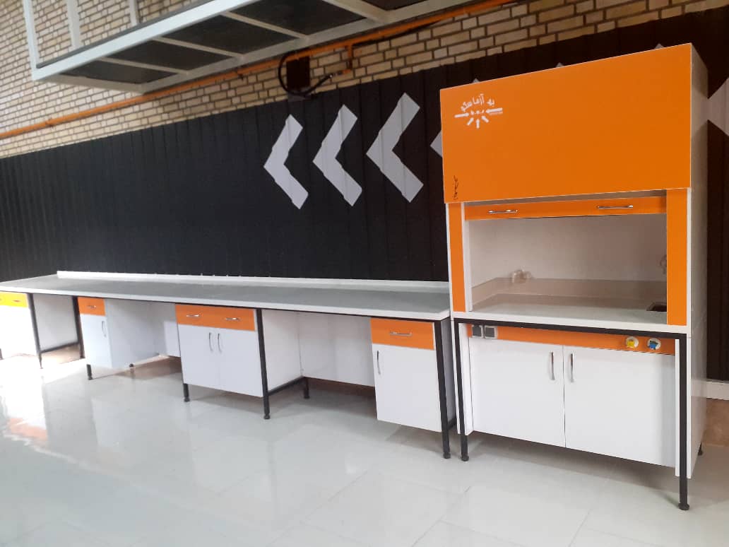 سکوی کنار آزمايشگاهي (میز یک طرفه) :