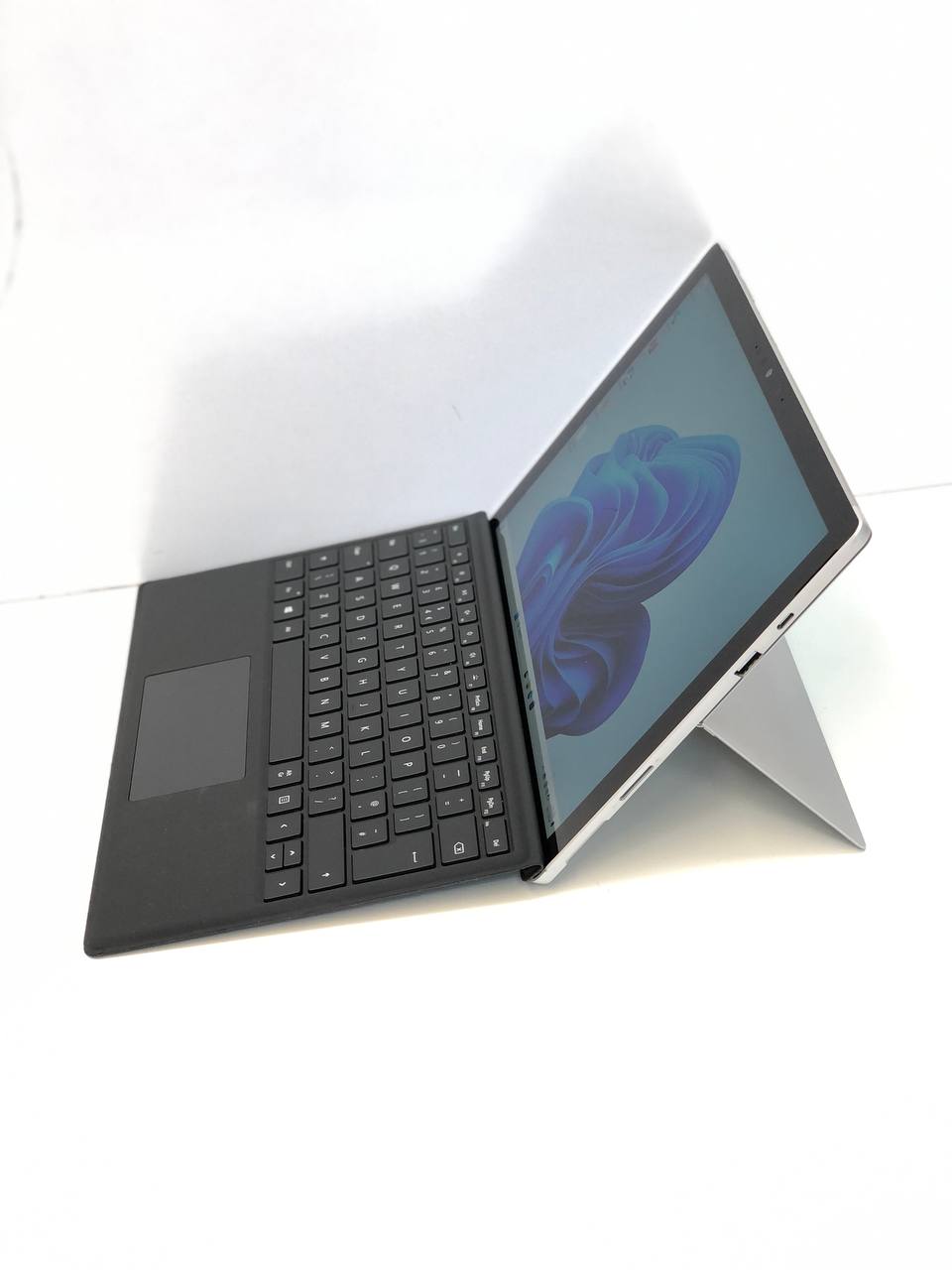 مایکروسافت سرفیس پرو 4مدل Microsoft Surface Pro 4