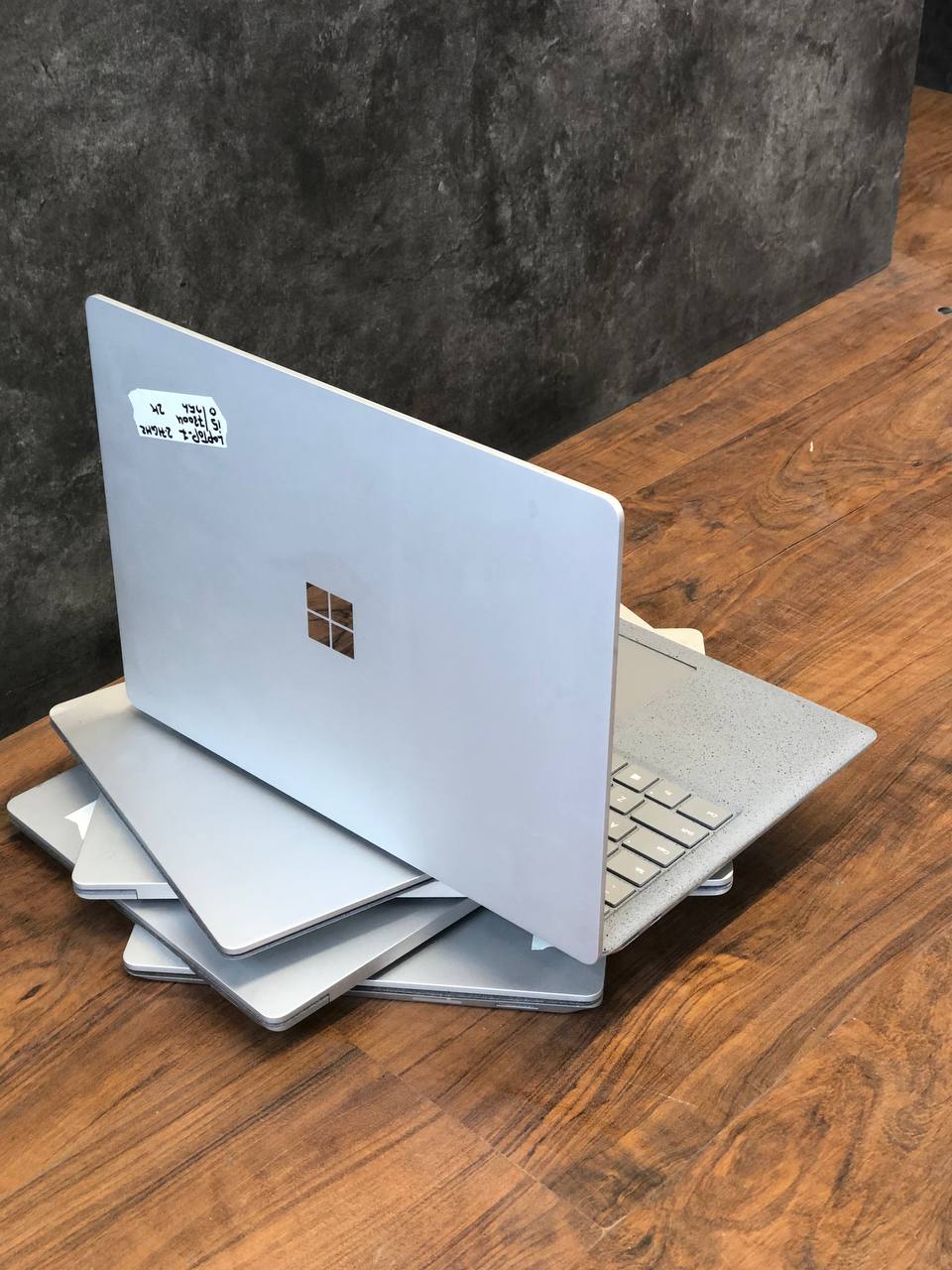 مایکروسافت سرفیس لپ تاپ 13.5 اینچی مدل Microsoft Surface Laptop 4